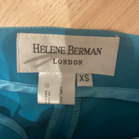 Helene Berman London Capri Pants - Picture 4 of 4